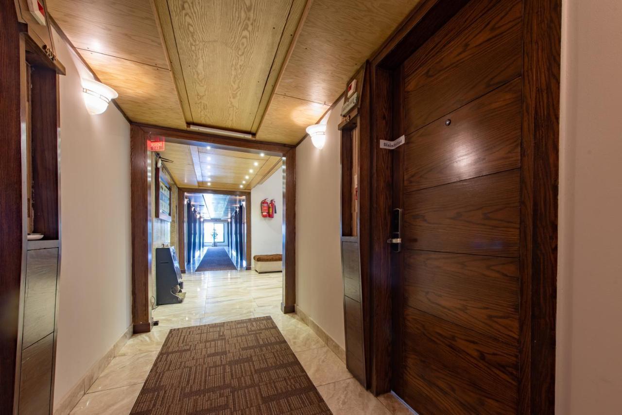 Envoy Continental Hotel Iszlámábád Kültér fotó