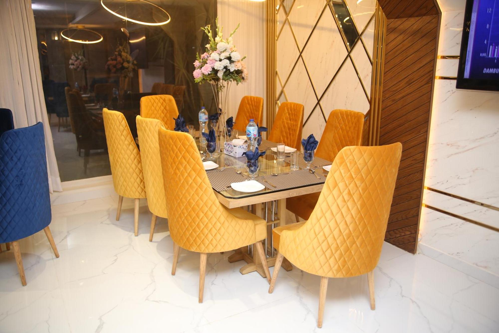 Envoy Continental Hotel Iszlámábád Kültér fotó