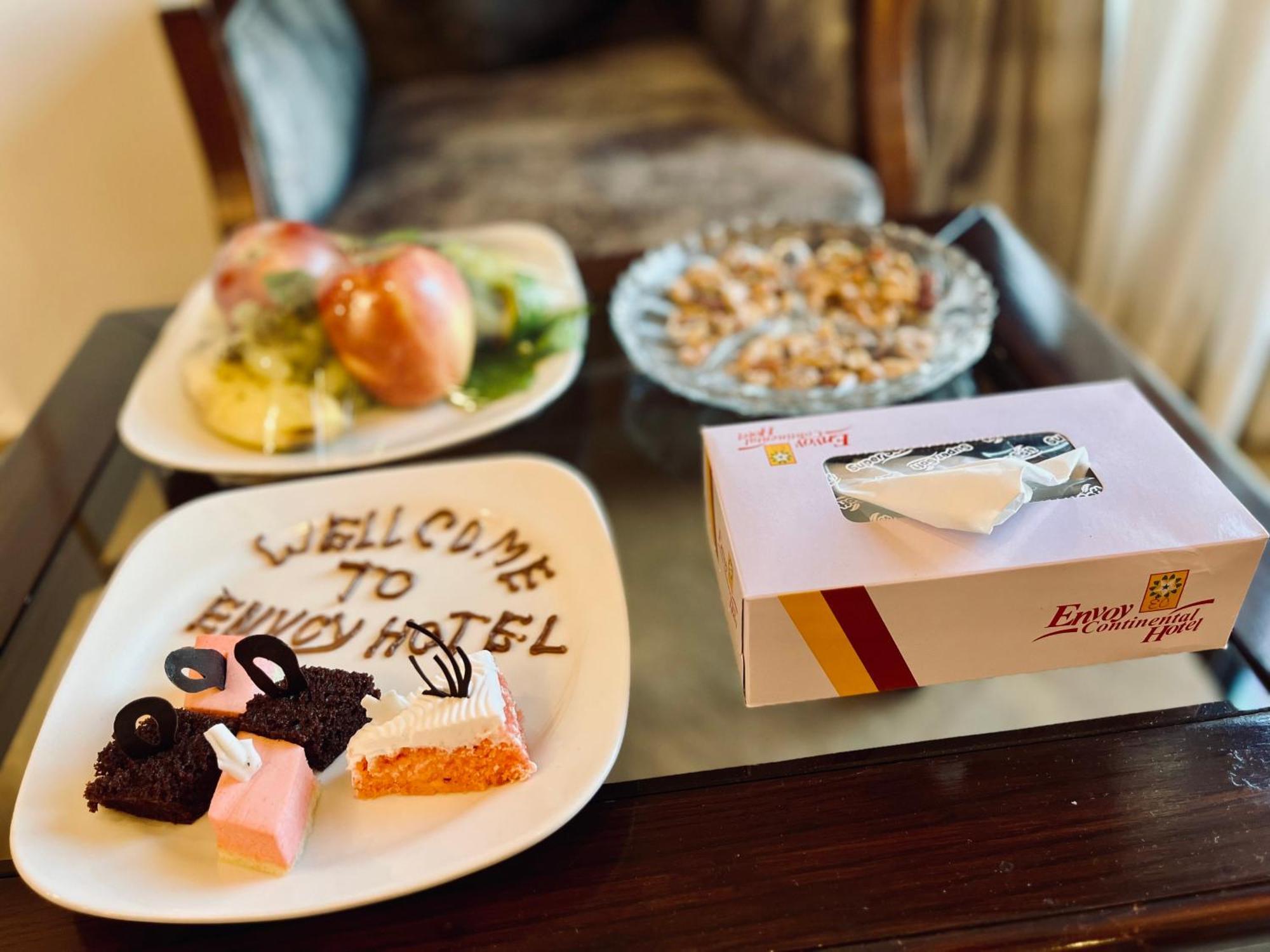 Envoy Continental Hotel Iszlámábád Kültér fotó